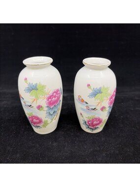 Pair Chinese Hand Painted Porcelain Mini Bud Vases Peony Ducks Chinoiserie Vtg